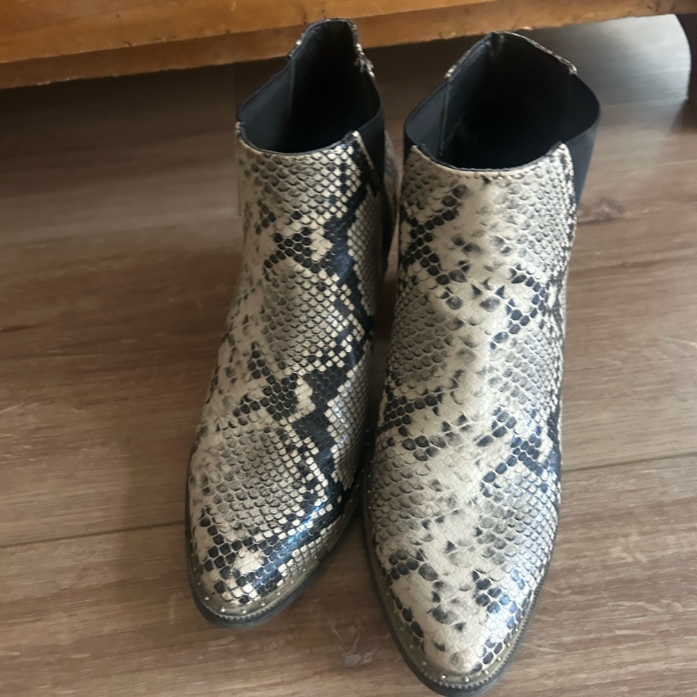 Universal Thread Snakeskin Pattern Ankle Booties - image 1